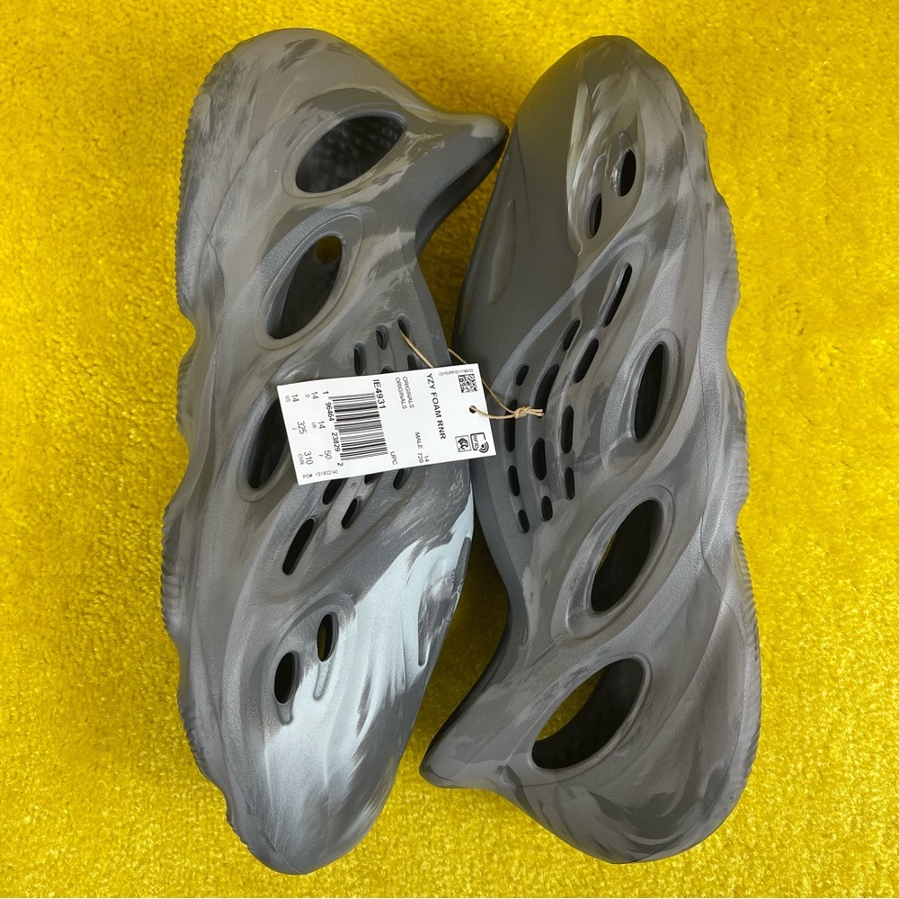 adidas Yeezy Foam RNR MX Granite IE4931 Size: US M 14
